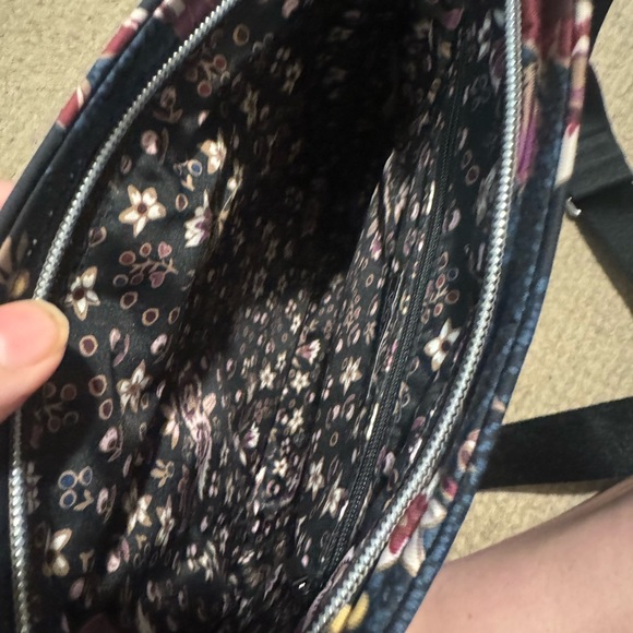 Vera Bradley Triple Zip Hipster Performance Twill in Garden Dream - Picture 5 of 7